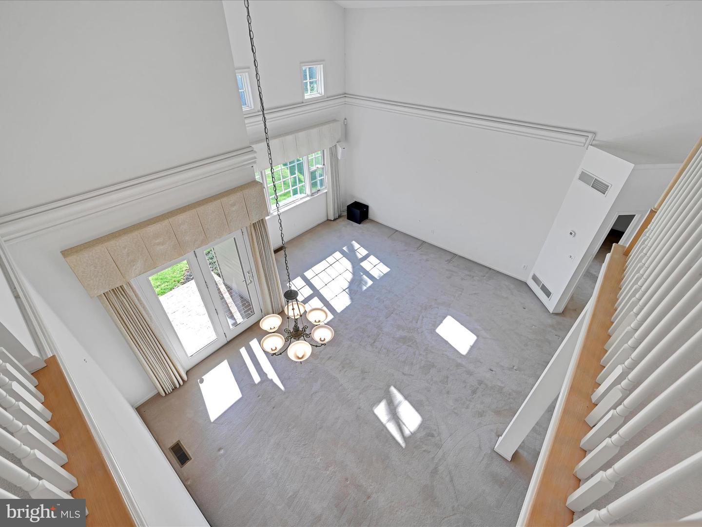 520 Waterside Cir Property Photo 9