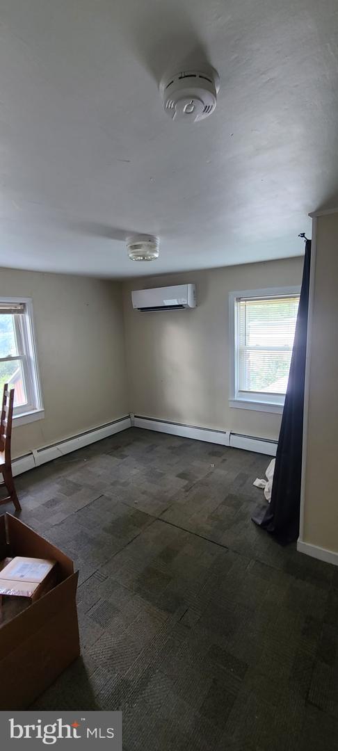202 W Church St Property Photo 10