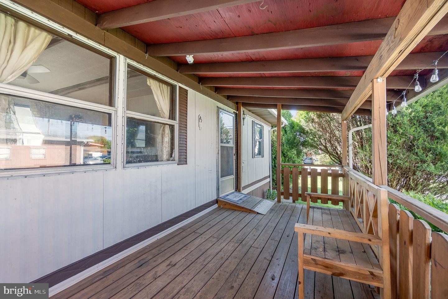 2405 Mifflin St Property Photo 6