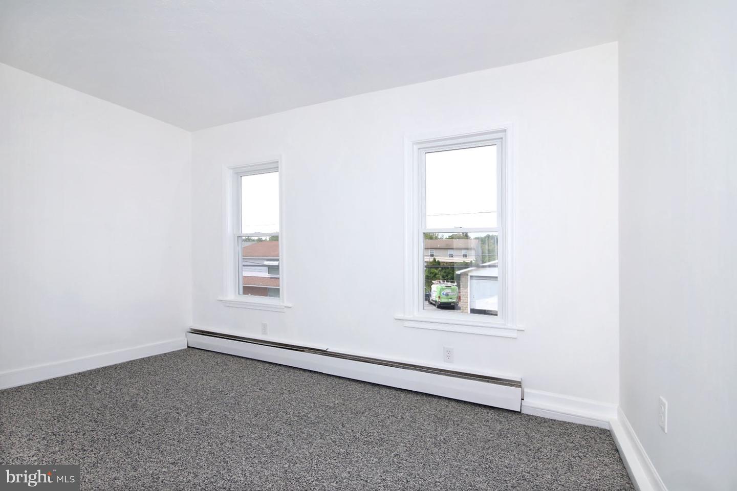 38 Guilford St Property Photo 18