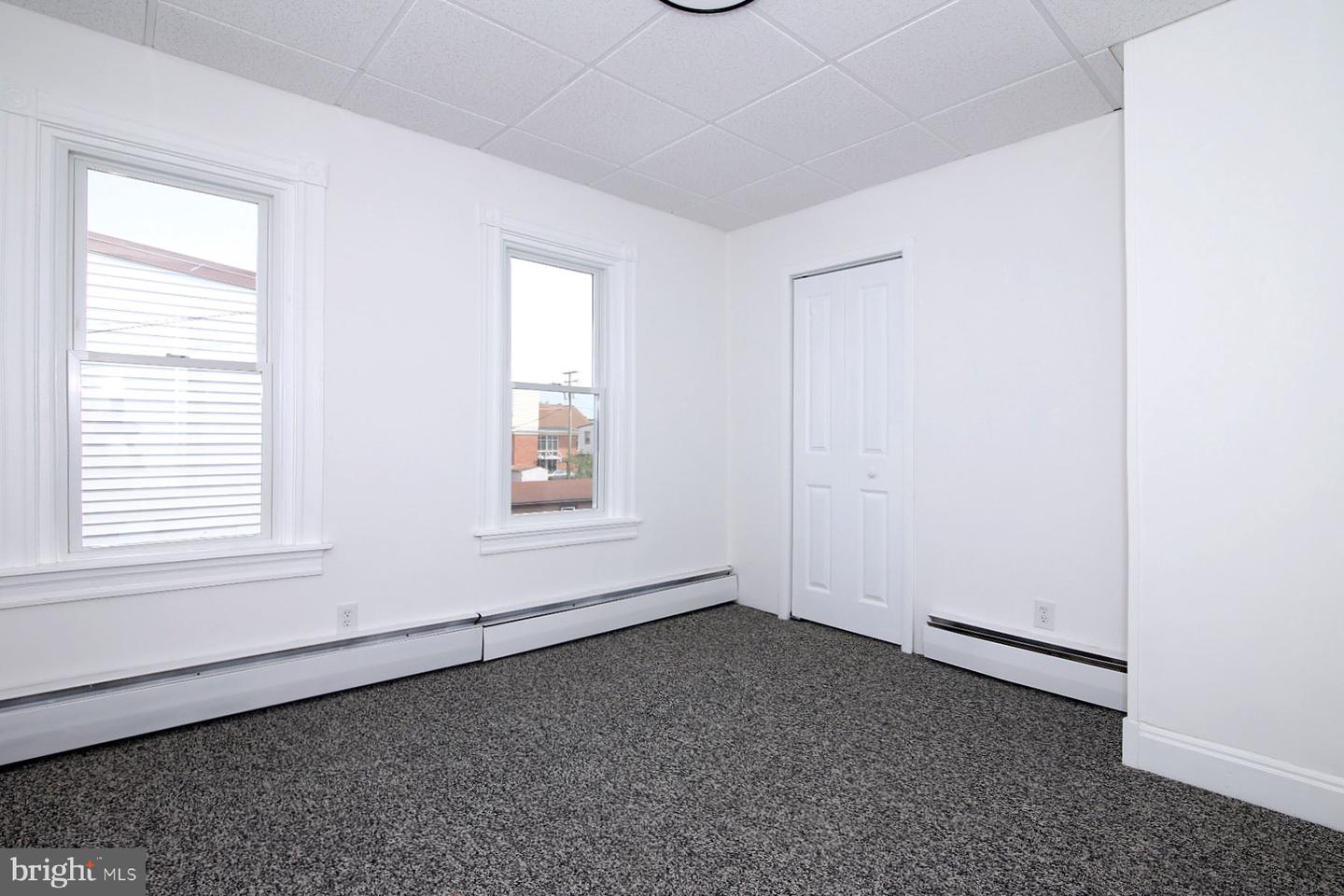 38 Guilford St Property Photo 25