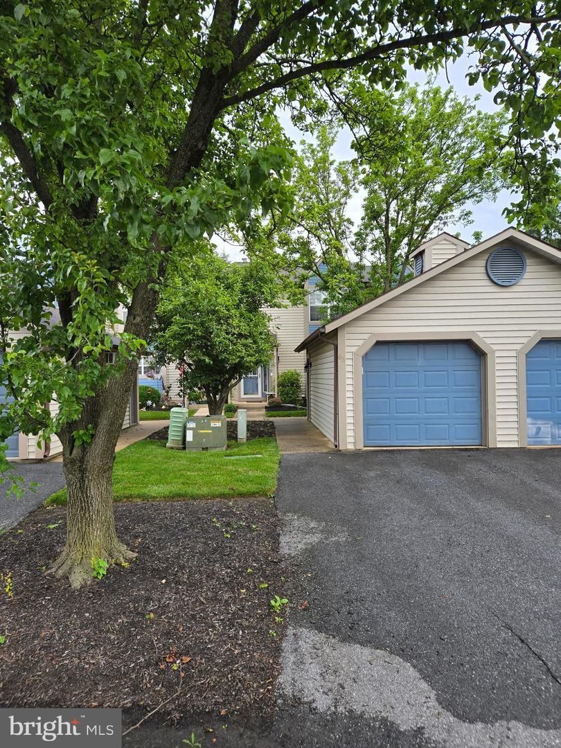 66 Shady Ln Property Photo 1