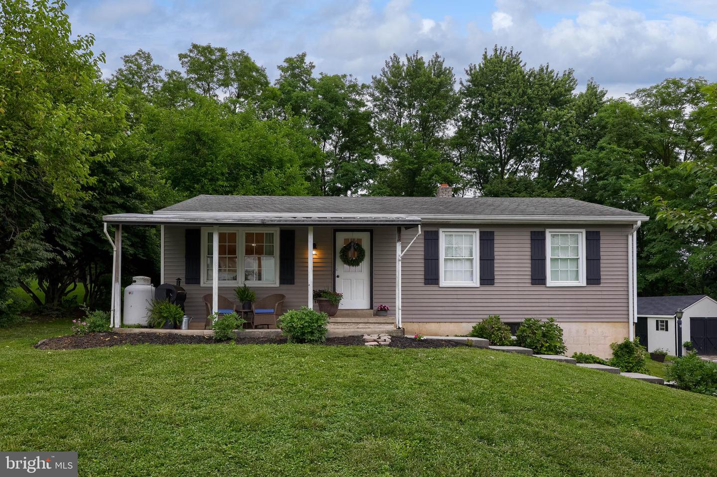 210 Prospect Hill Property Photo 1