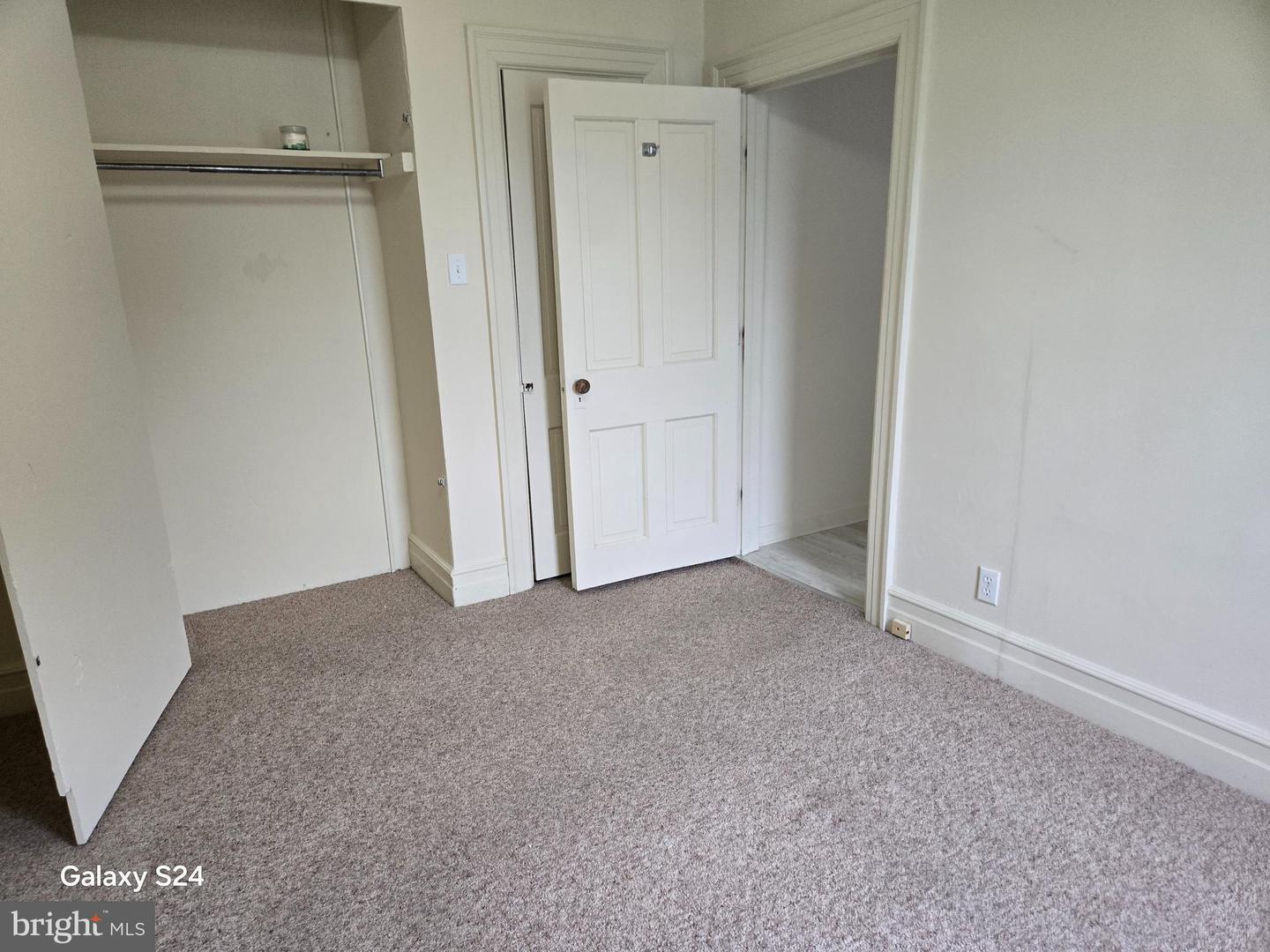 214 E Maple St Property Photo 16
