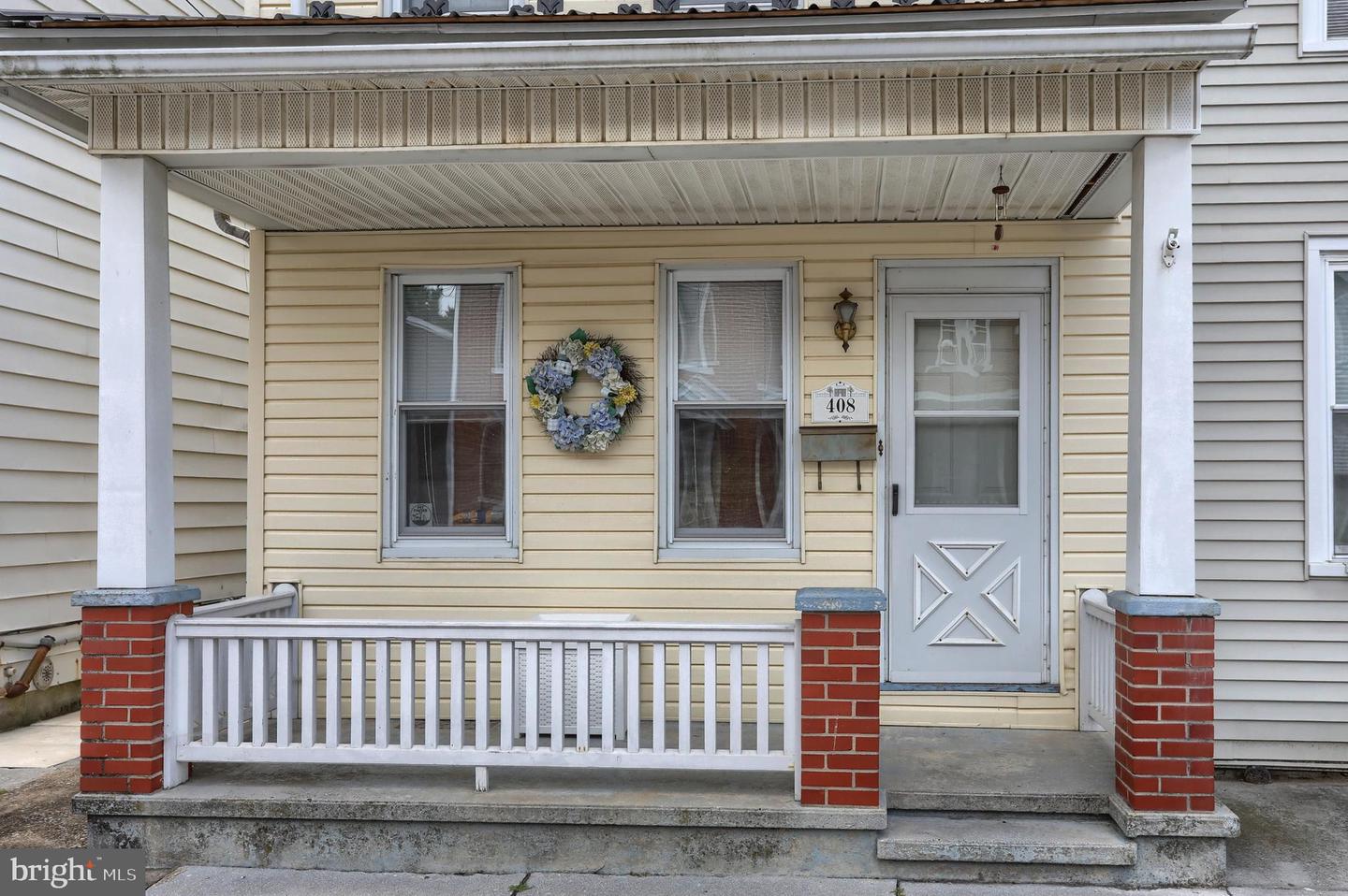 408 Canal St Property Photo 1