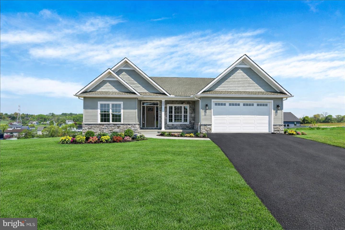 111 STARLIGHT LANE
