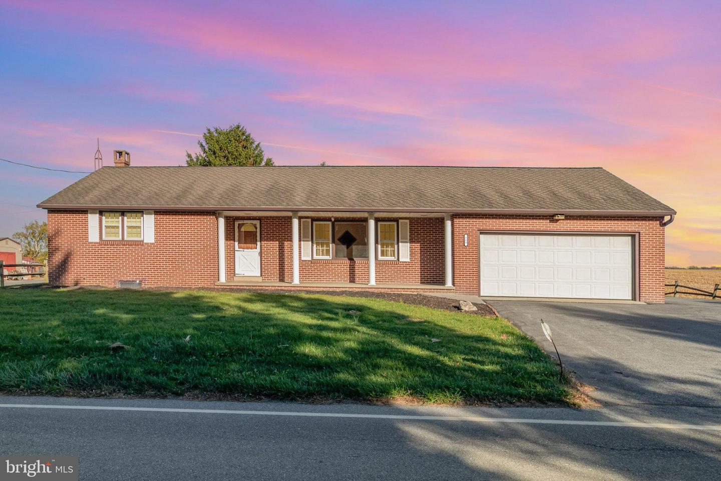 800 S Spruce St Property Photo 1