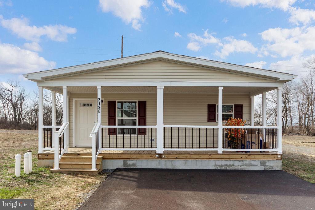 2126 Scull St Property Photo 26