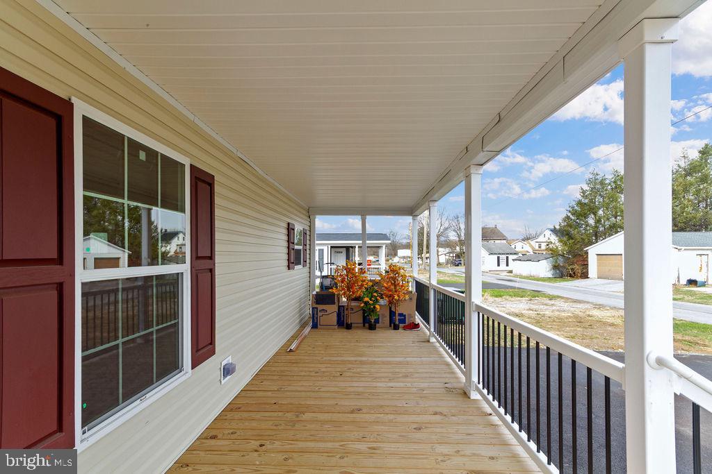 2126 Scull St Property Photo 29