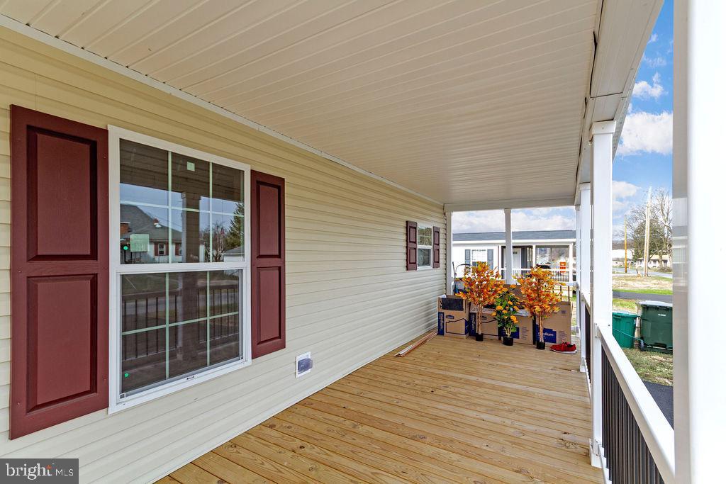 2126 Scull St Property Photo 30