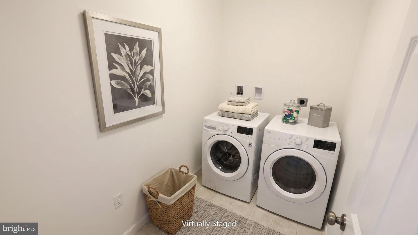 641 Sunset Blvd Property Photo 16