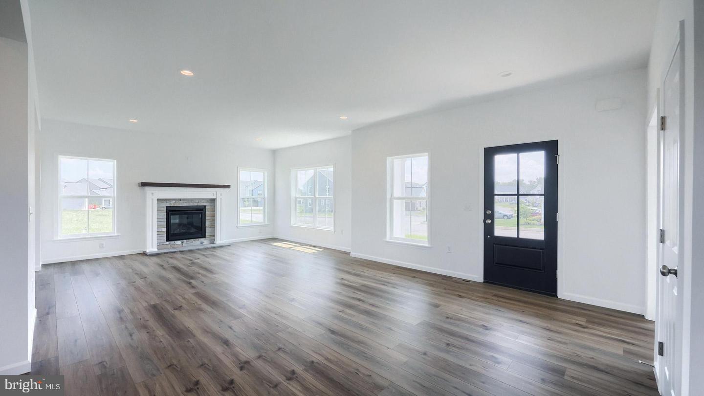 641 Sunset Blvd Property Photo 19