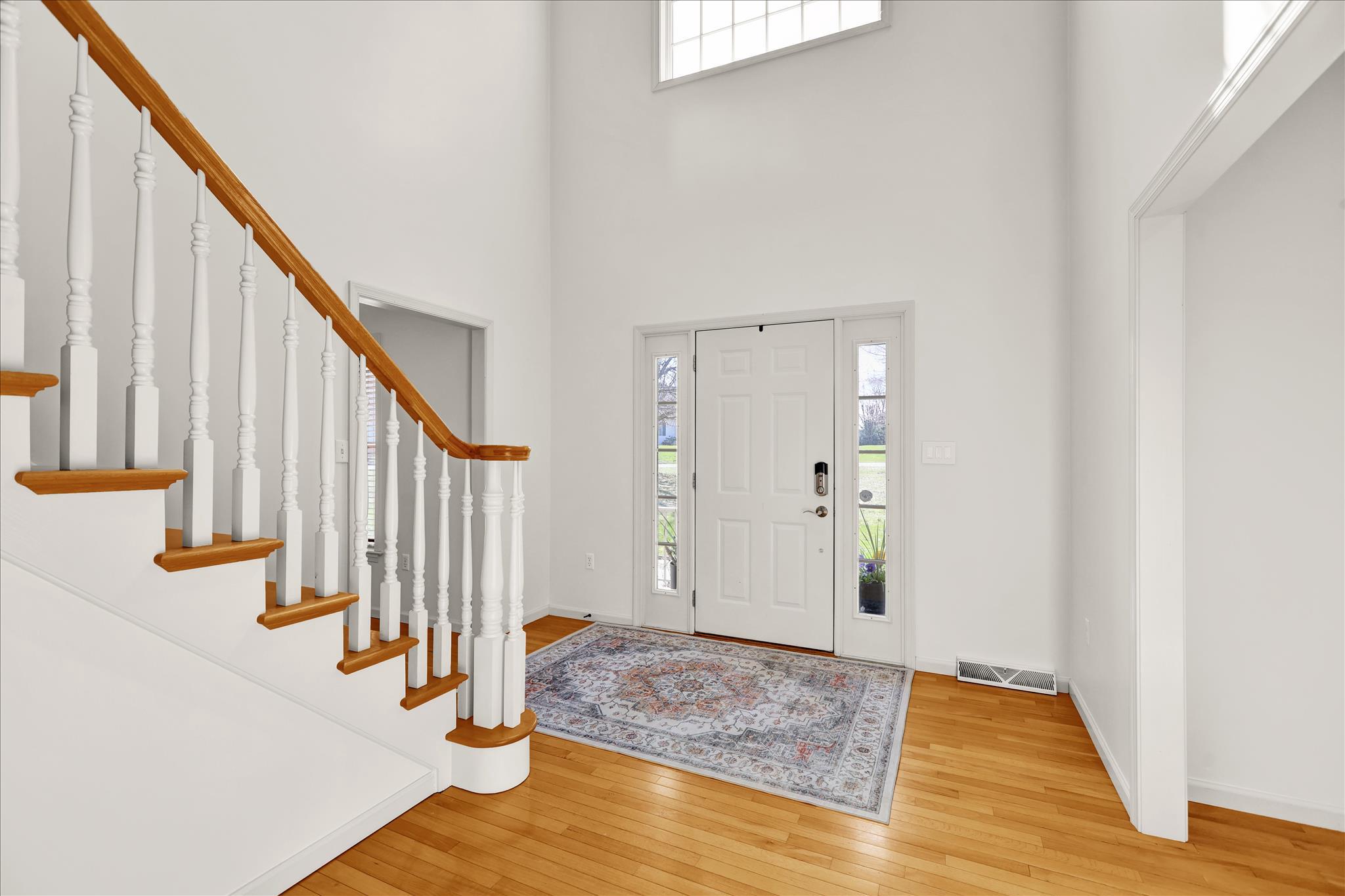 1026 Glenwood Ln L-0254 Property Photo 6
