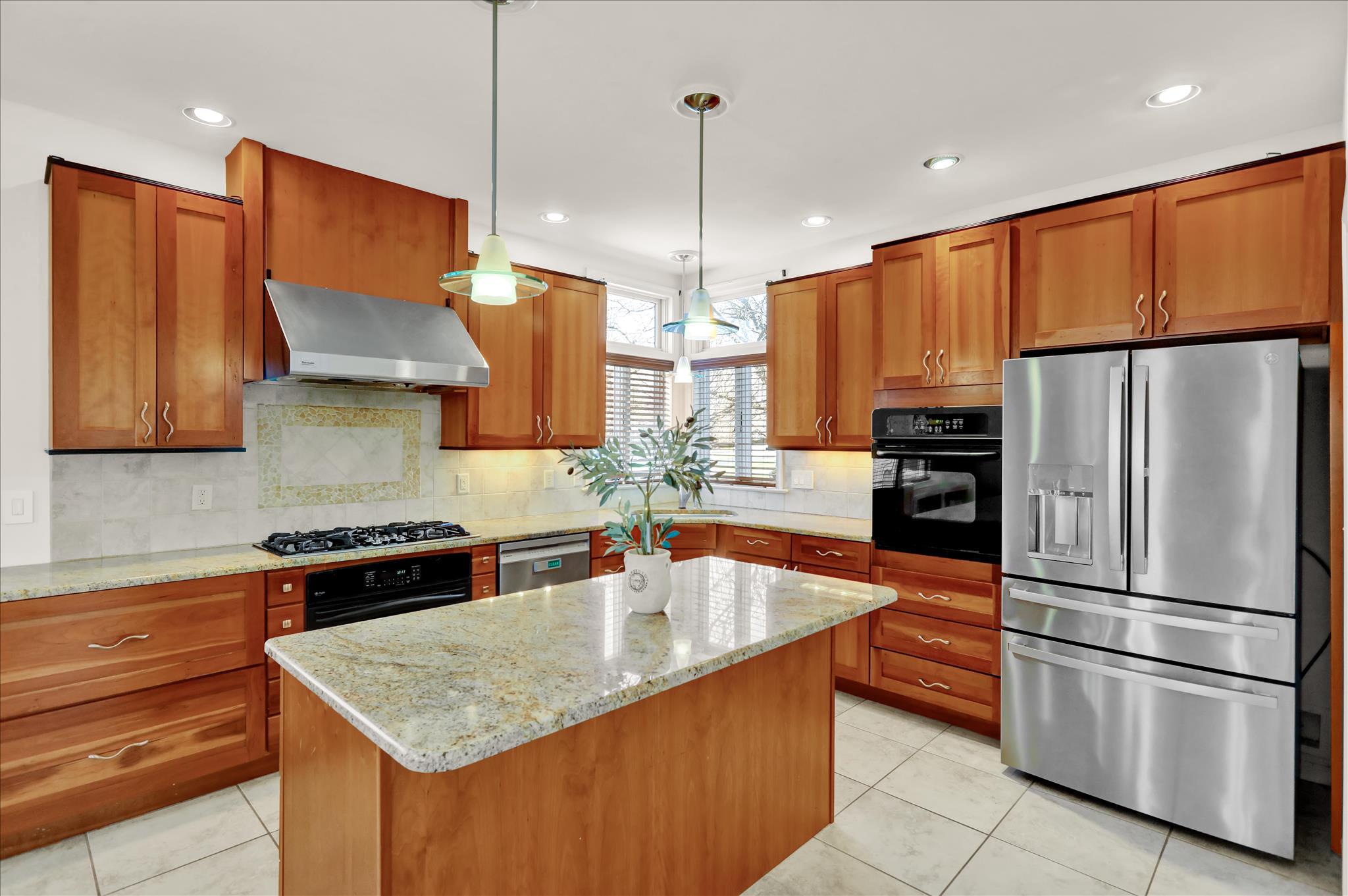 1026 Glenwood Ln L-0254 Property Photo 13