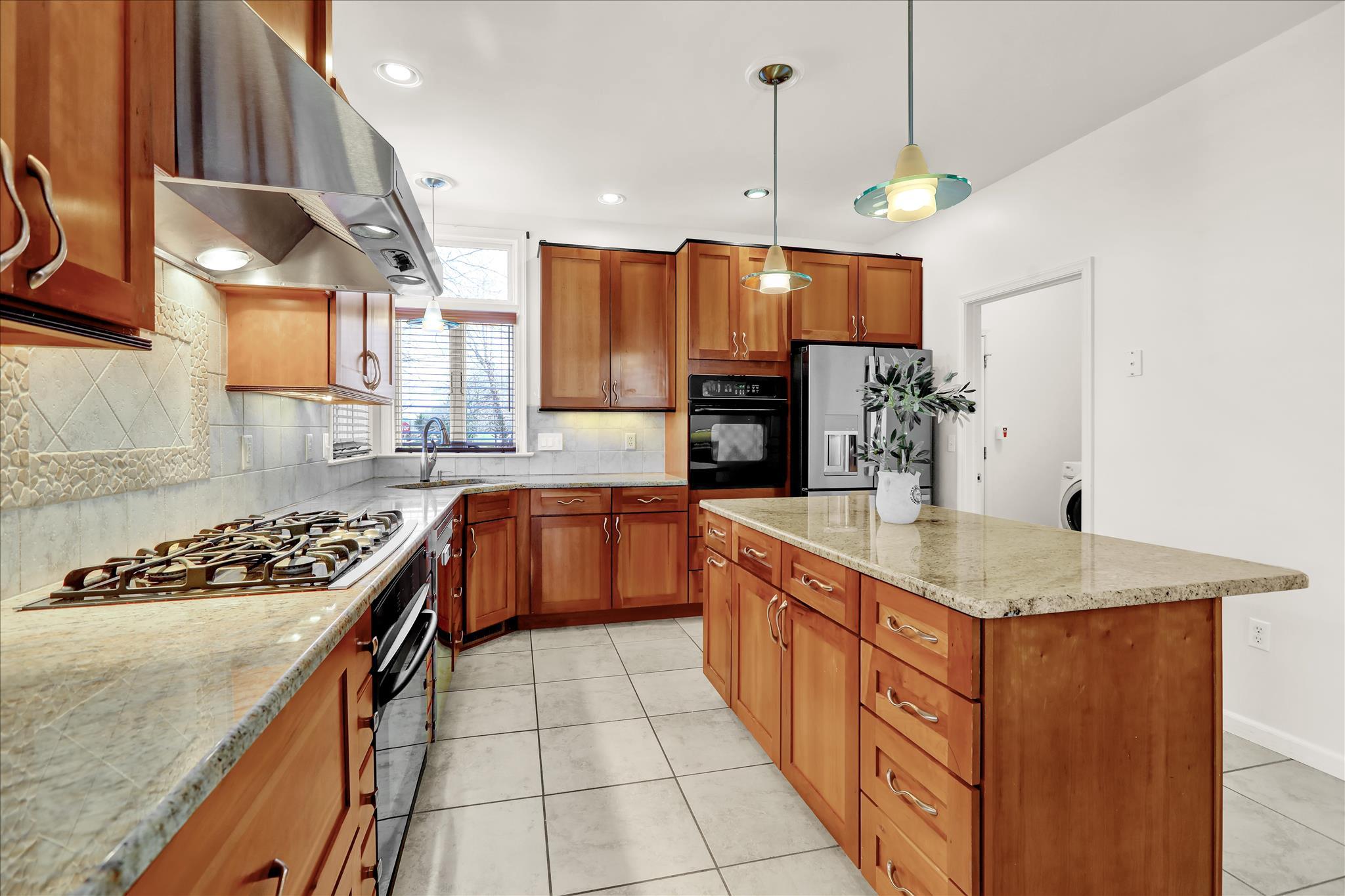 1026 Glenwood Ln L-0254 Property Photo 15