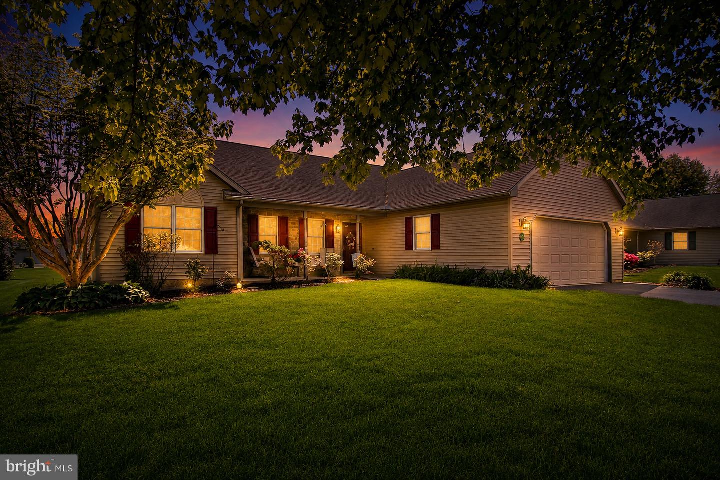 34 SCENIC DR Property Photo 1