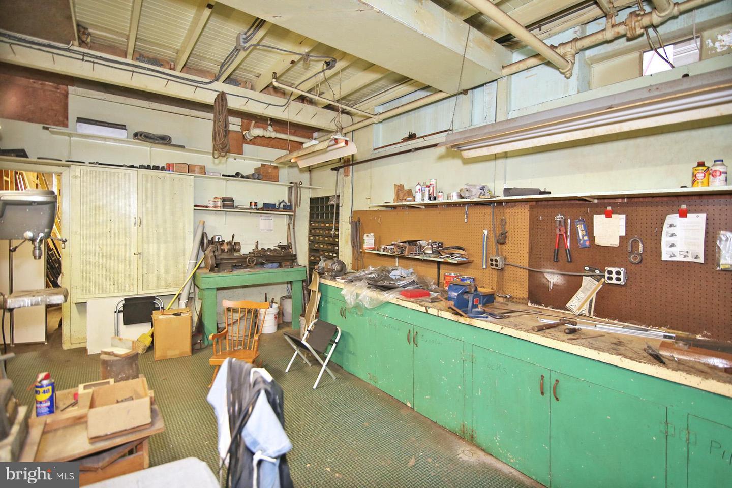 308 S 1st St Property Photo 12