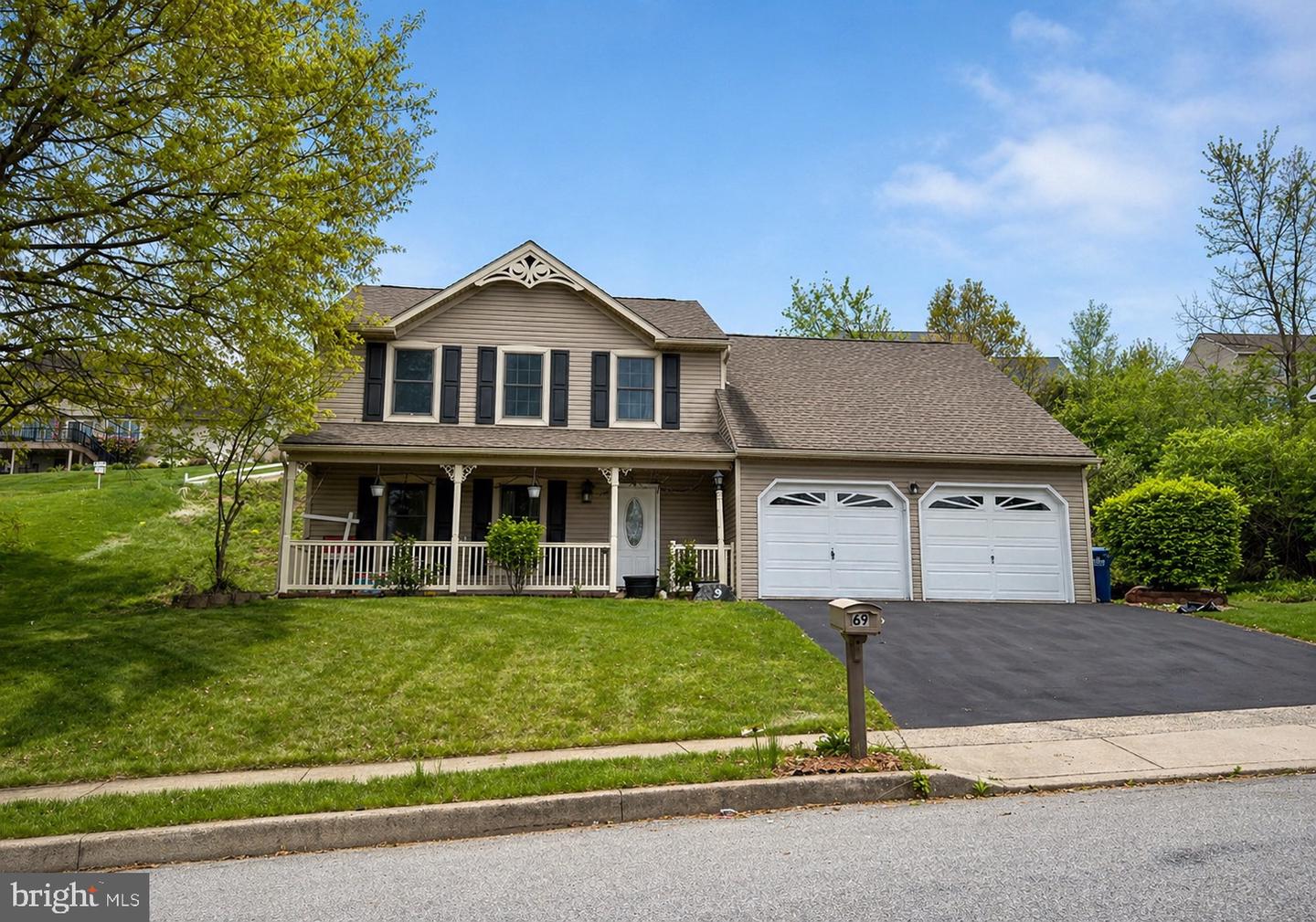 69 ENGLISH DR