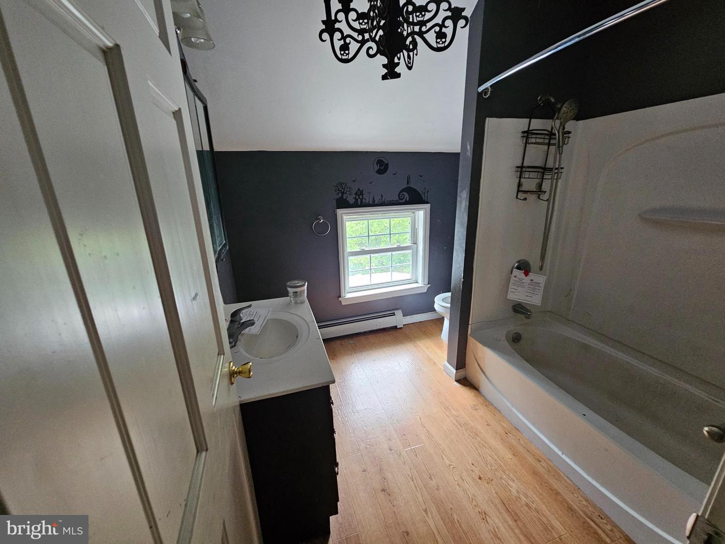 902 Miller St Property Photo 11