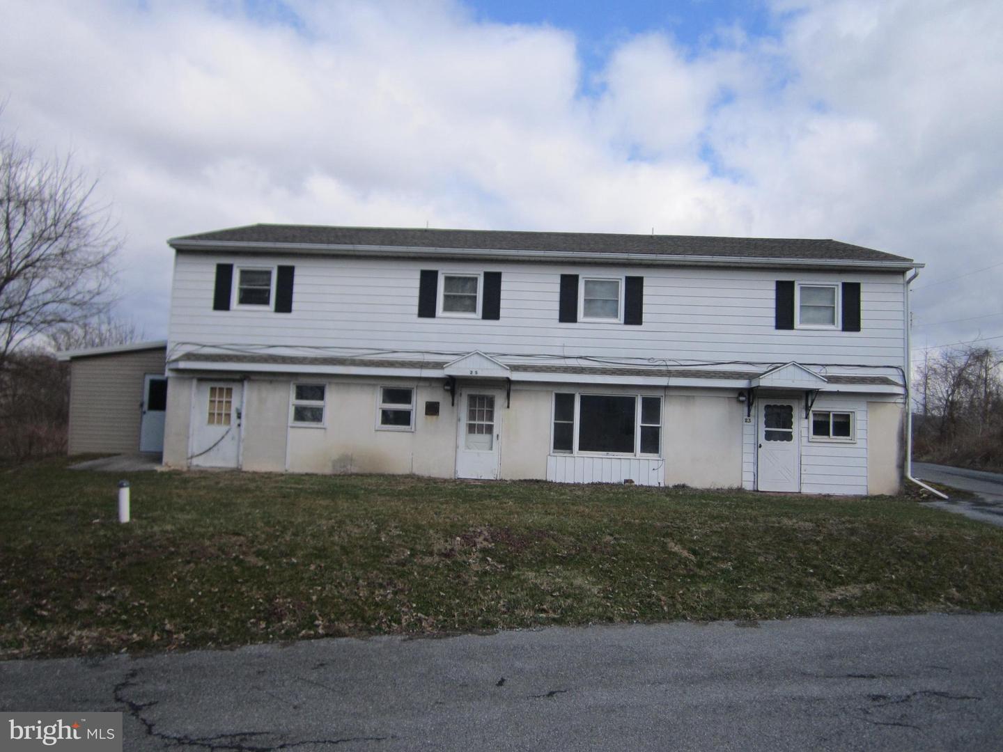 37 Marsanna Ln Property Photo 3