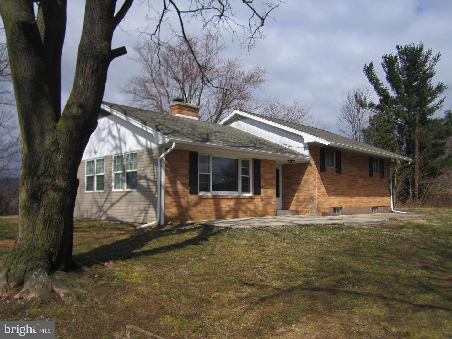 37 Marsanna Ln Property Photo 5