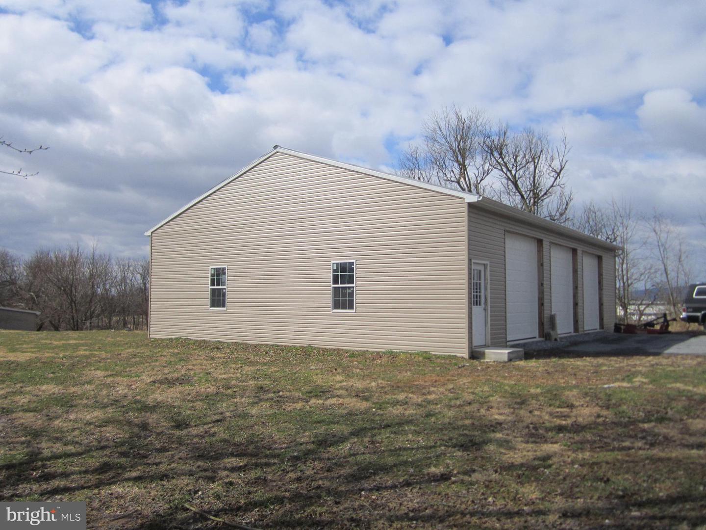 37 Marsanna Ln Property Photo 8