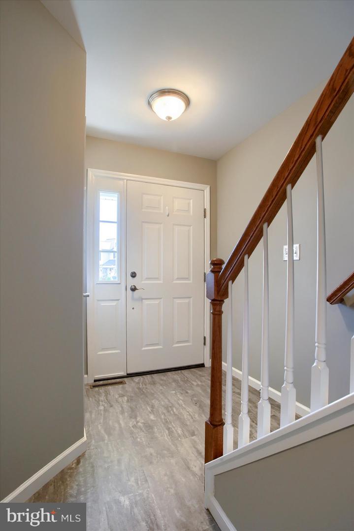 178 Braeburn Way Property Photo 4