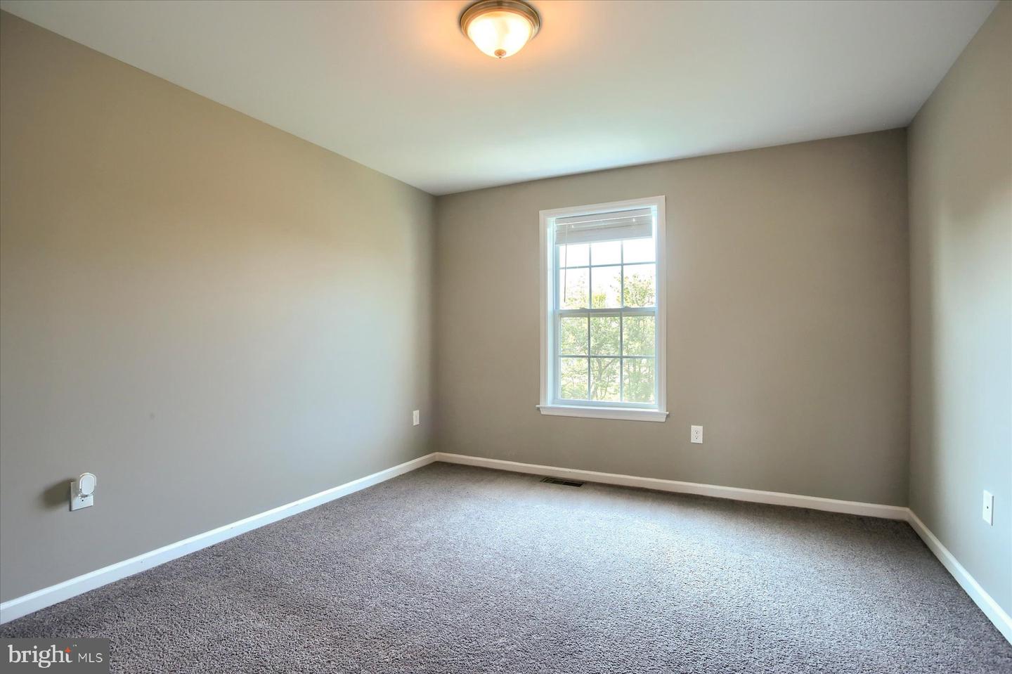 178 Braeburn Way Property Photo 24