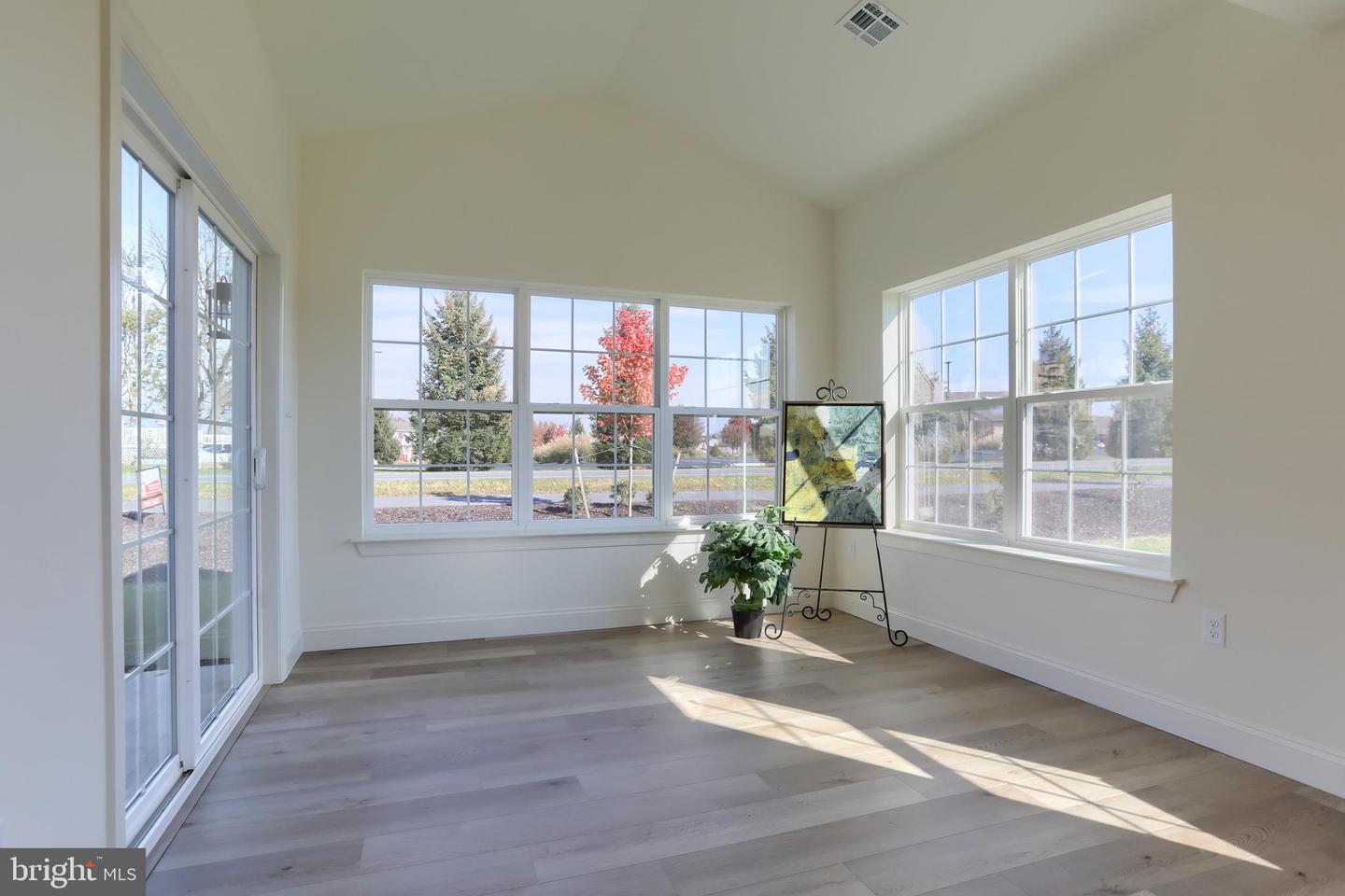 308 Jasmine Dr #lot 57 Property Photo 6