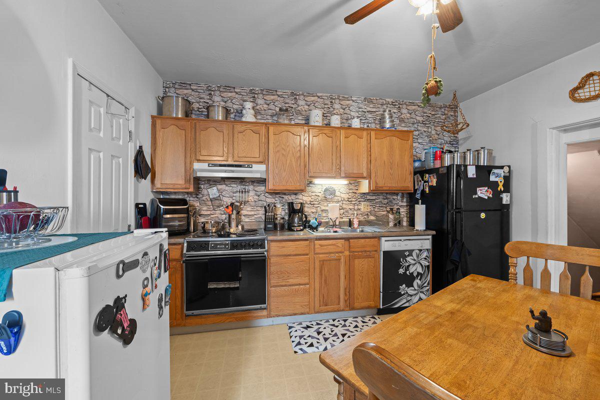 827 Chestnut St Property Photo 16