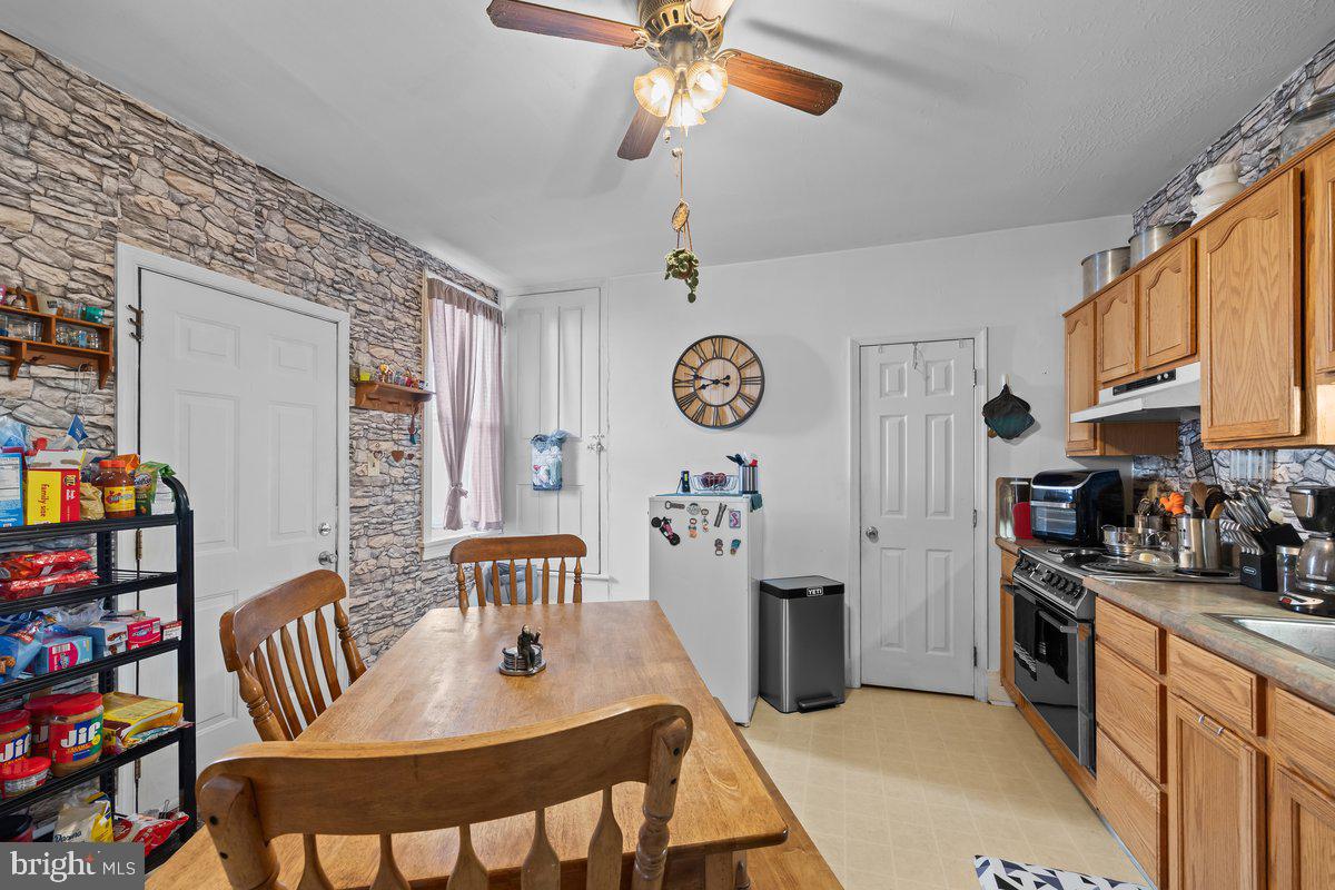 827 Chestnut St Property Photo 18