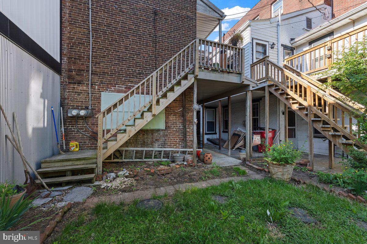 827 Chestnut St Property Photo 27