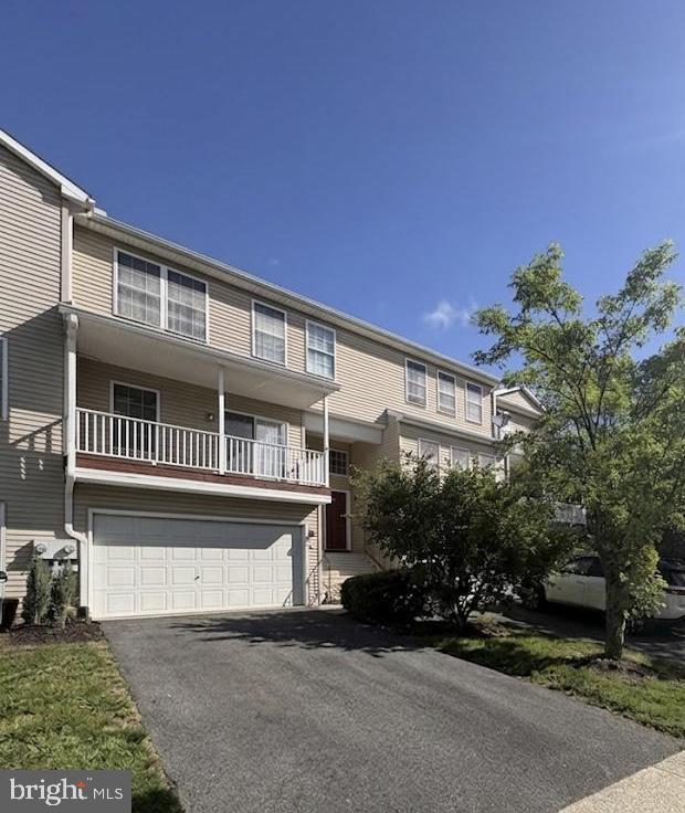 102 Woodside Ct Property Photo 1