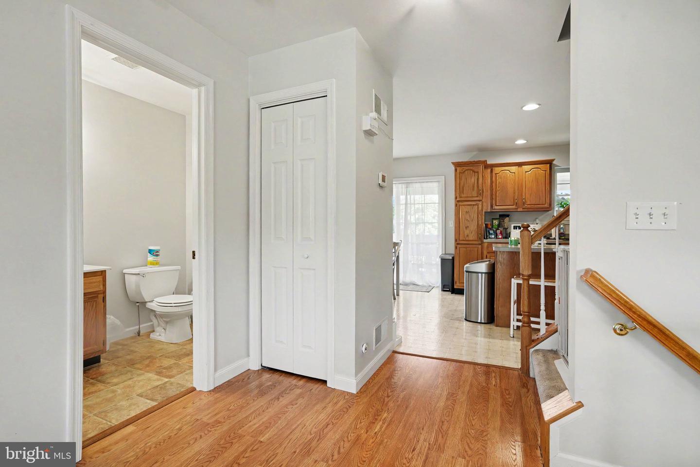 102 Woodside Ct Property Photo 9