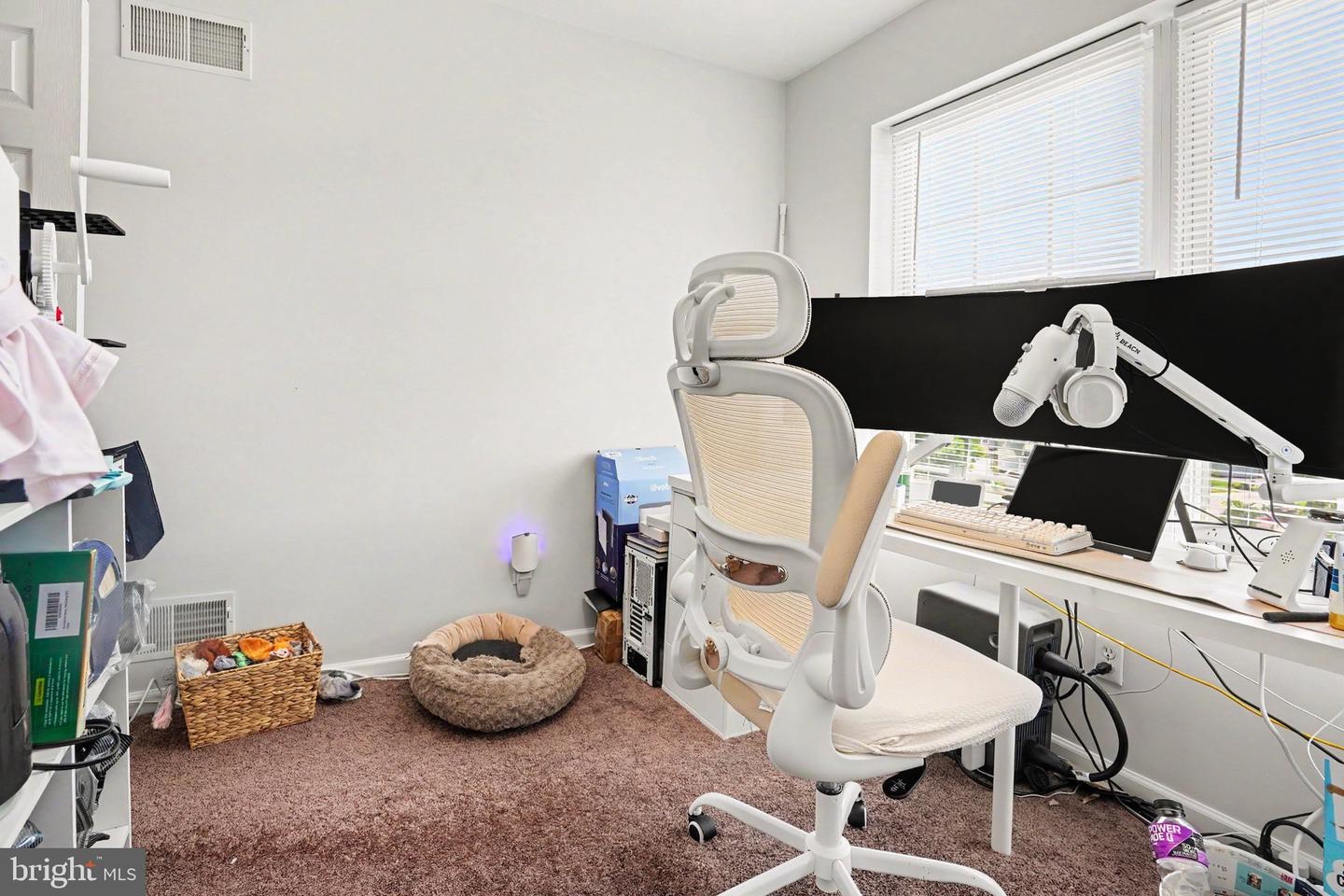 102 Woodside Ct Property Photo 17
