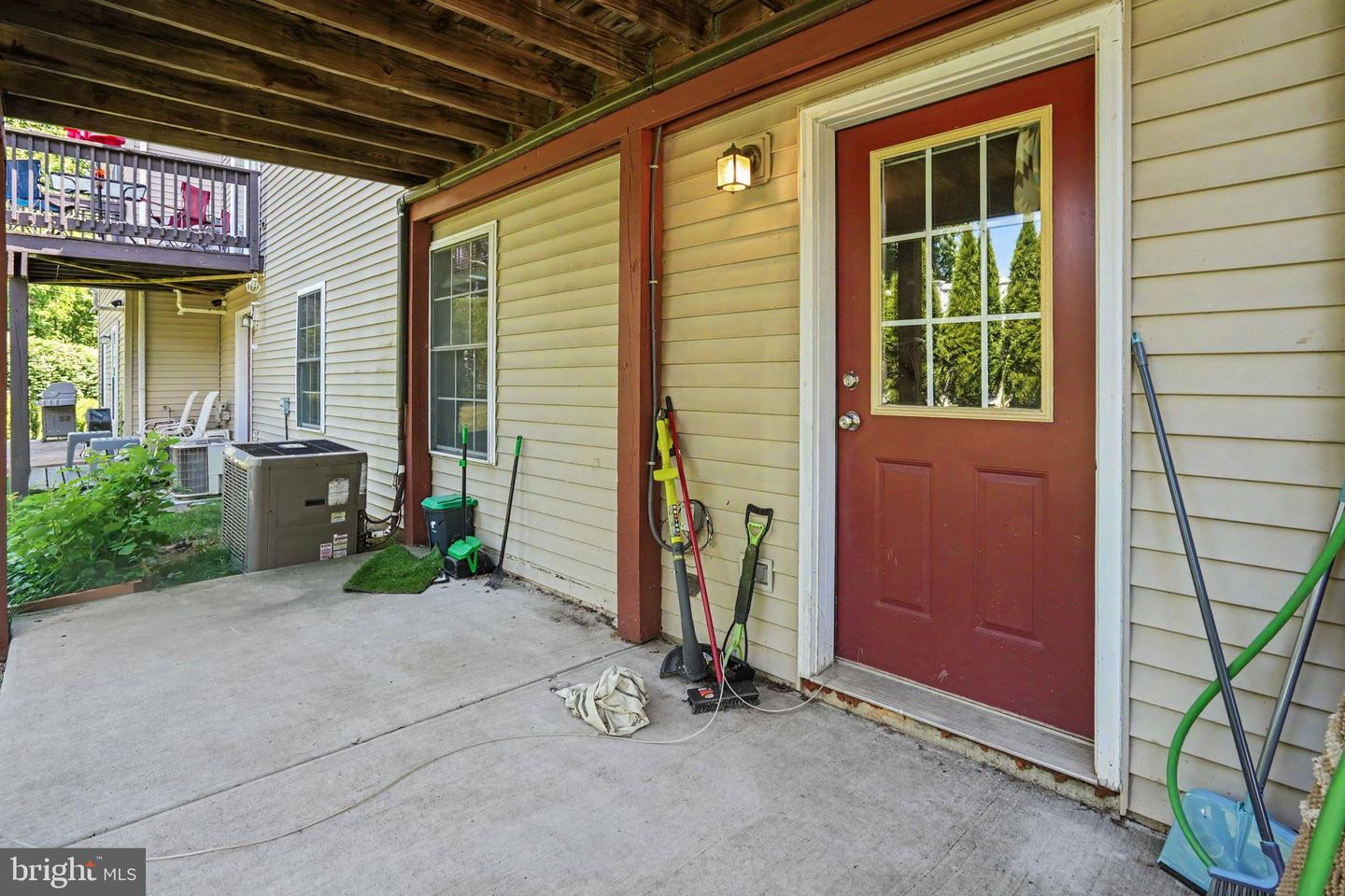 102 Woodside Ct Property Photo 30