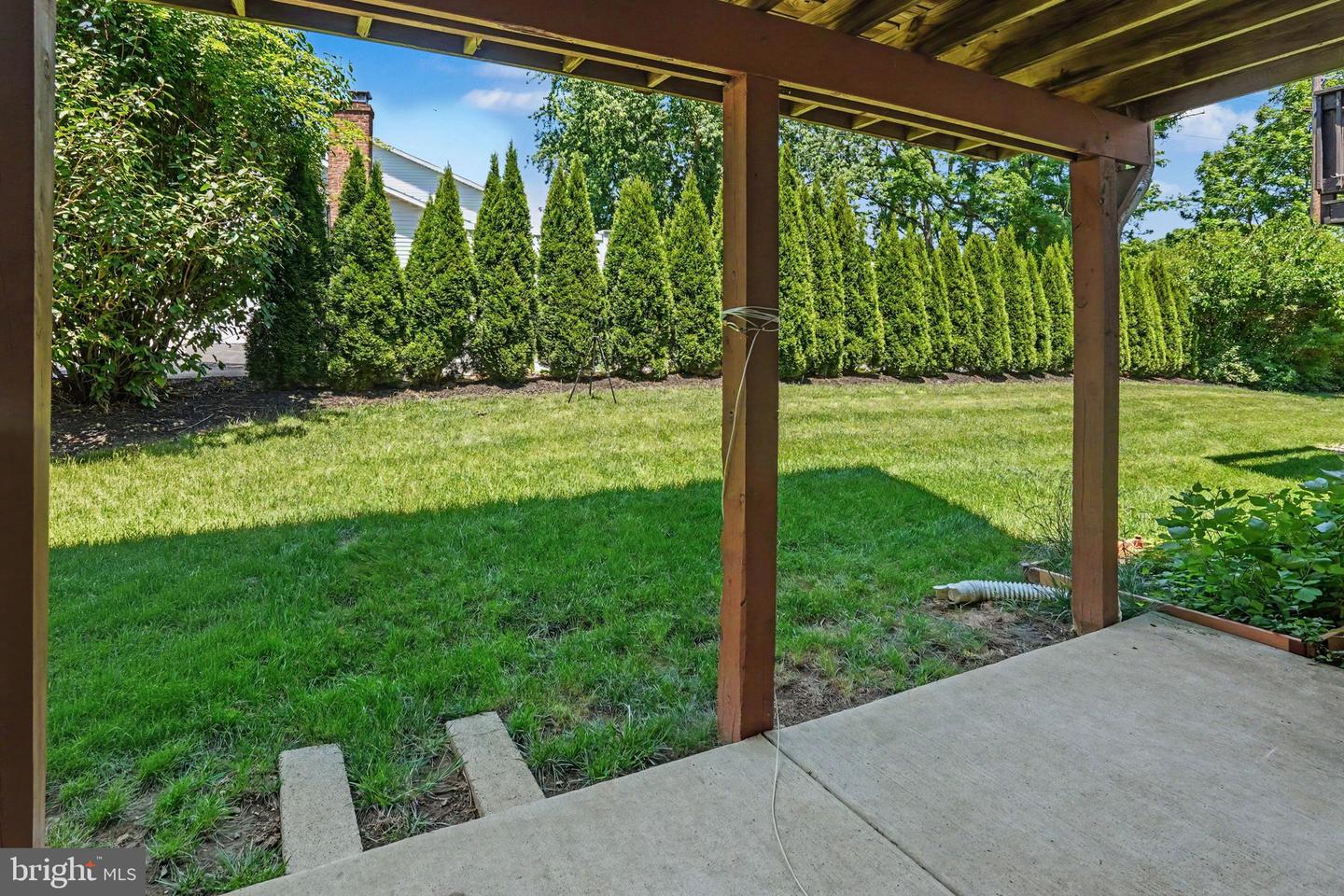 102 Woodside Ct Property Photo 31