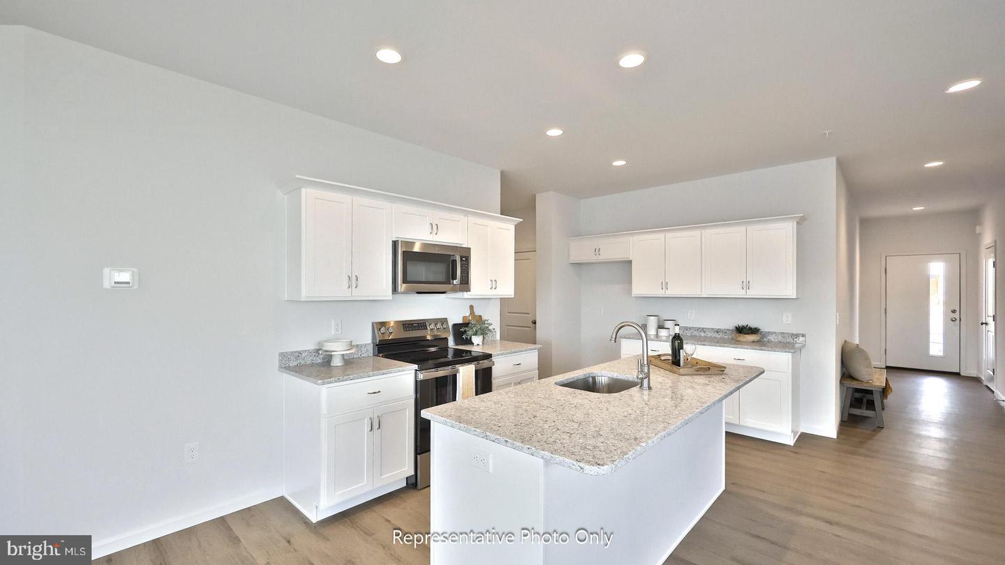 100 Foundry Ln Property Photo 4