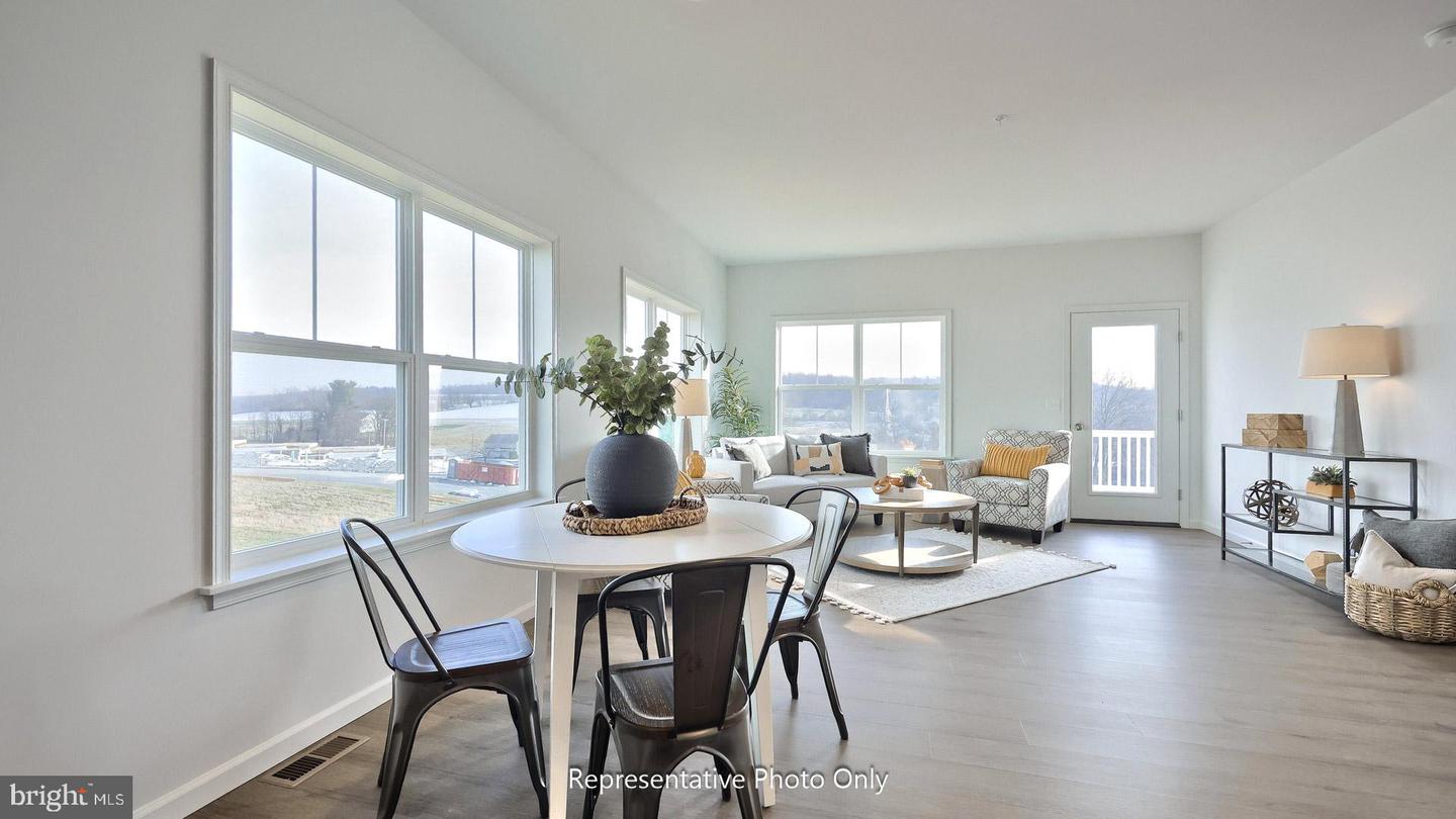 100 Foundry Ln Property Photo 8