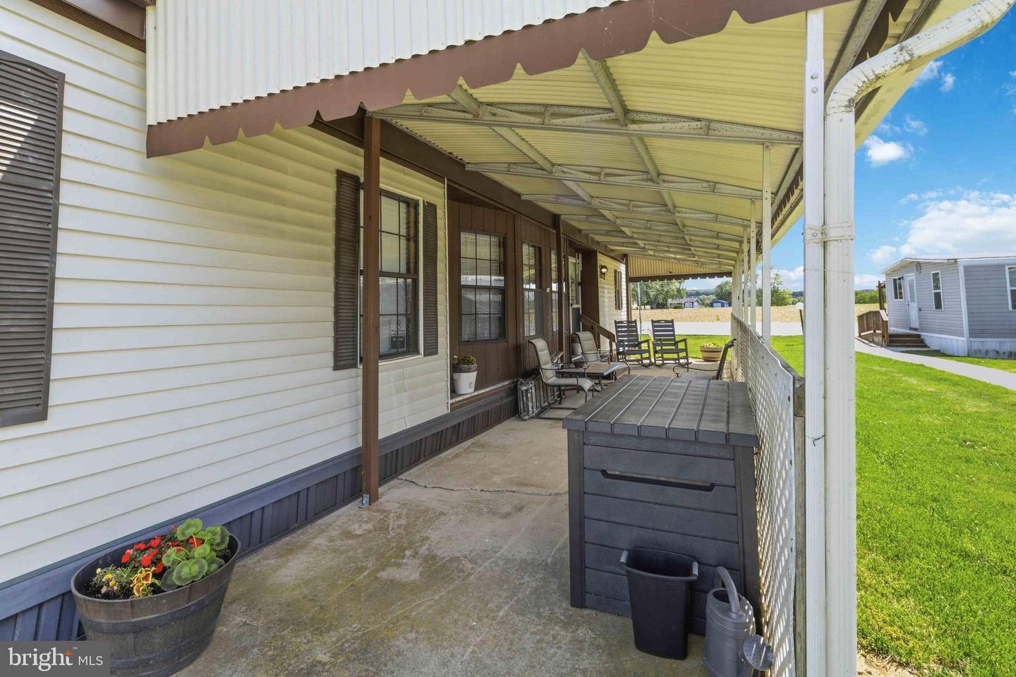 105 Palm City Park Property Photo 5