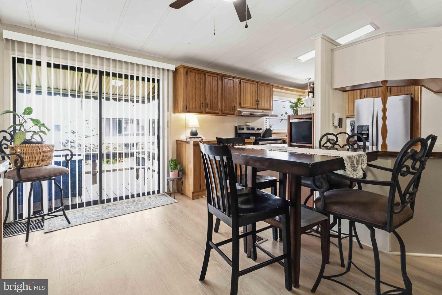105 Palm City Park Property Photo 13