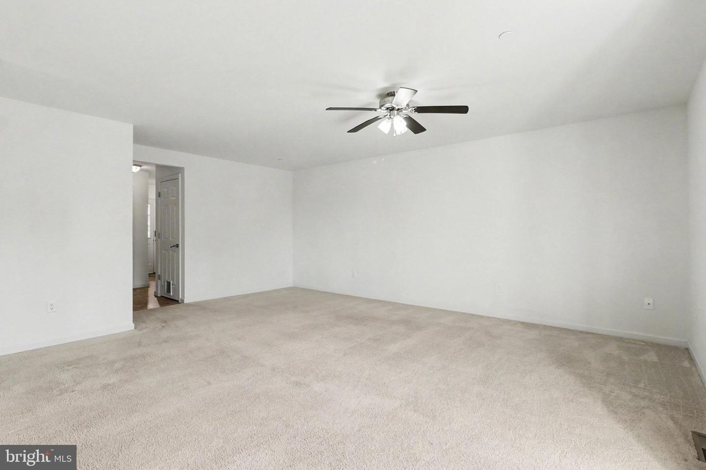 186 Braeburn Way Property Photo 11
