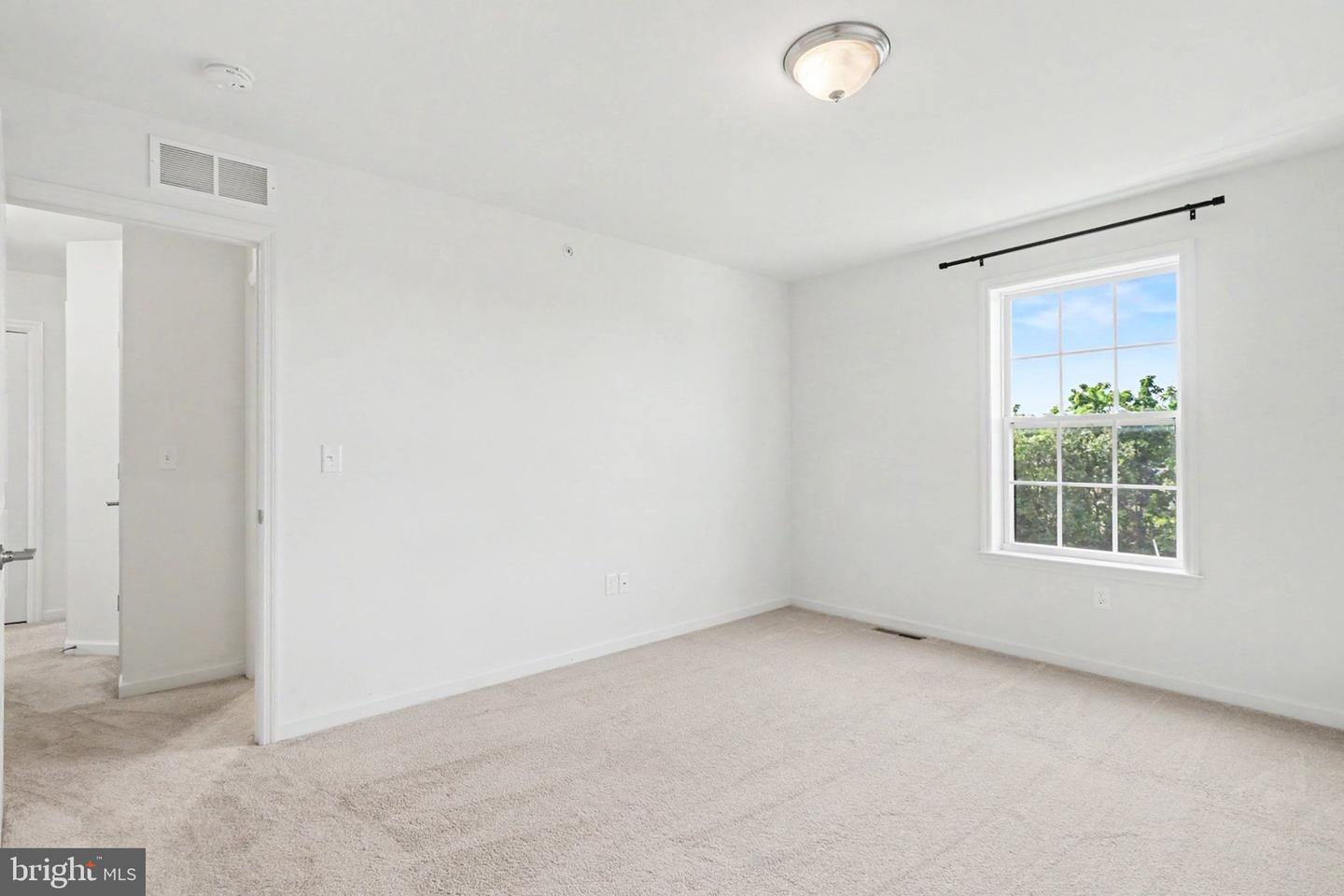 186 Braeburn Way Property Photo 30