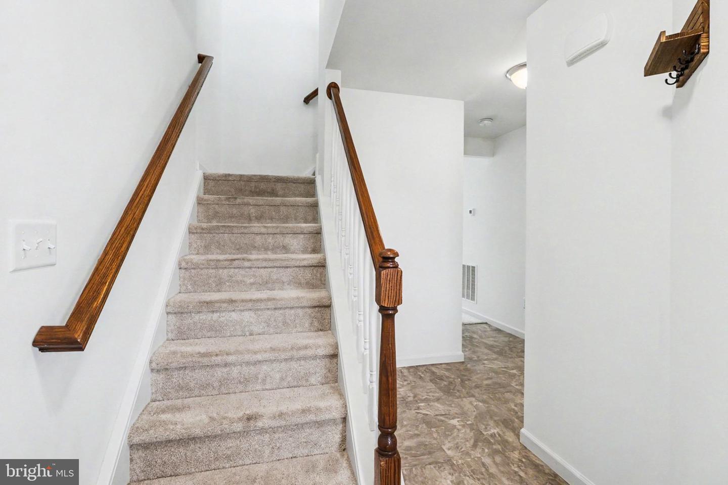 186 Braeburn Way Property Photo 34