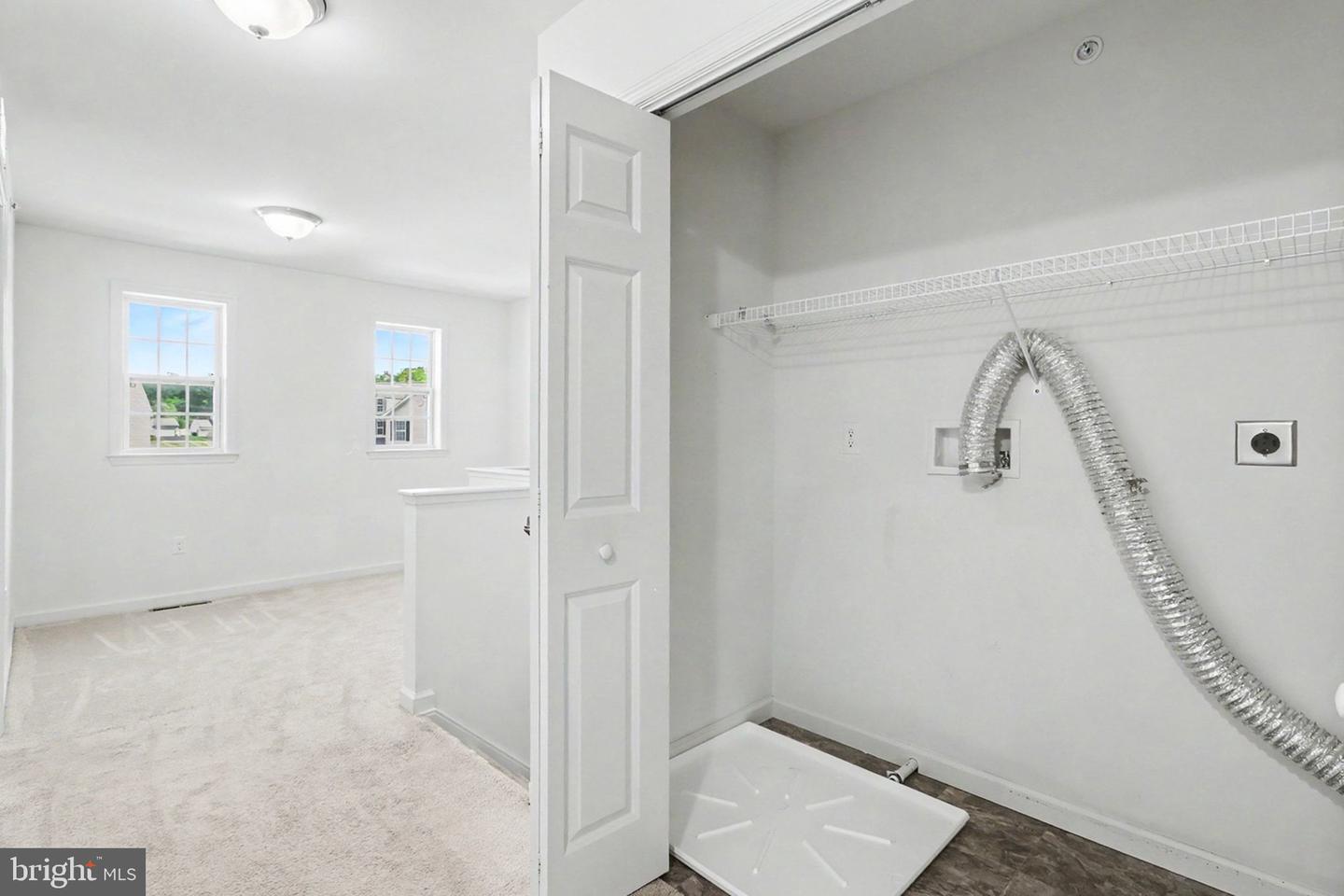 186 Braeburn Way Property Photo 36