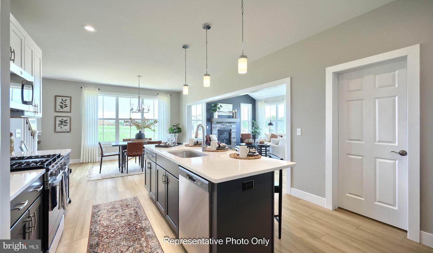 528 Stone Gate Blvd Property Photo 13