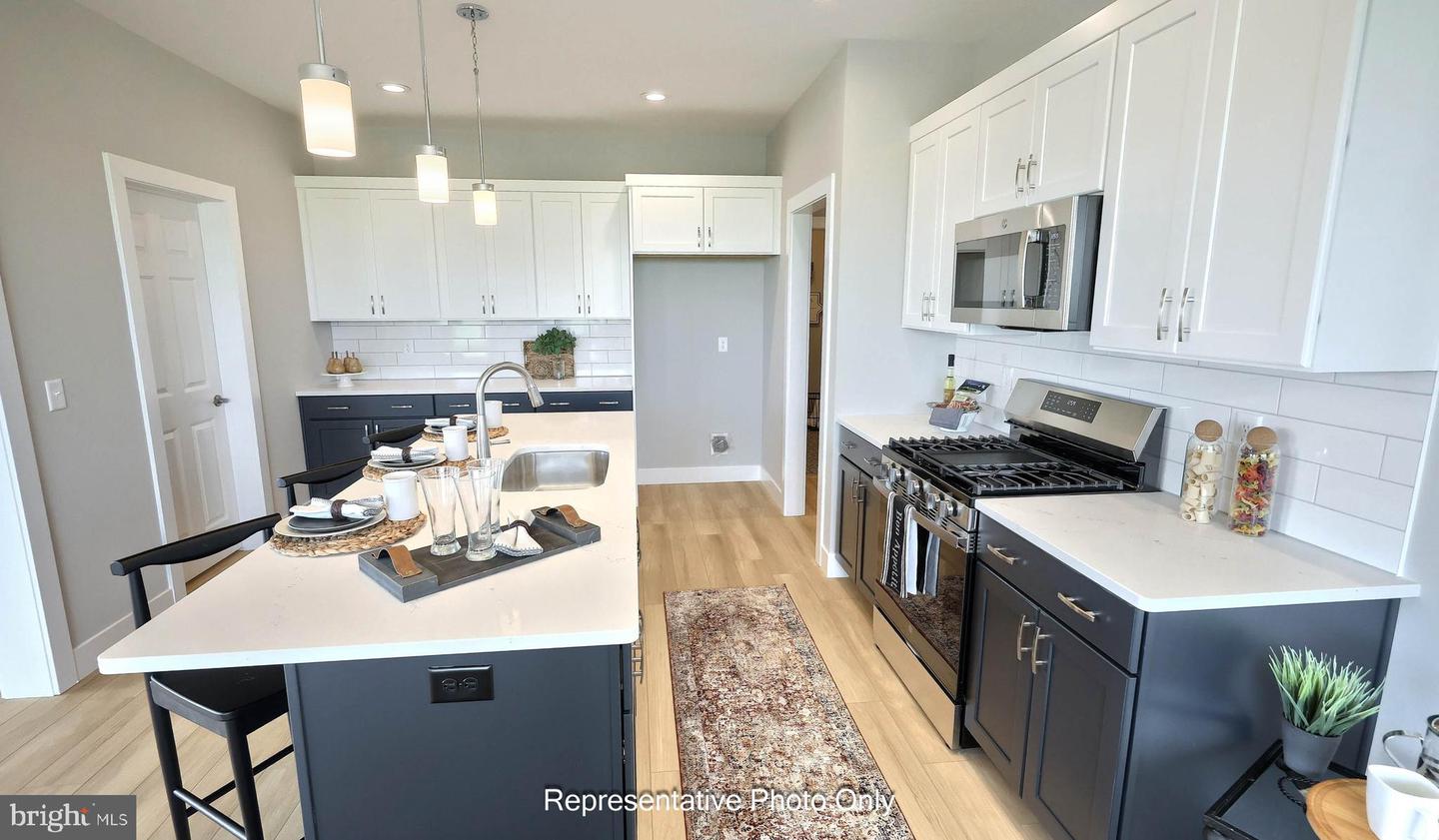 528 Stone Gate Blvd Property Photo 16