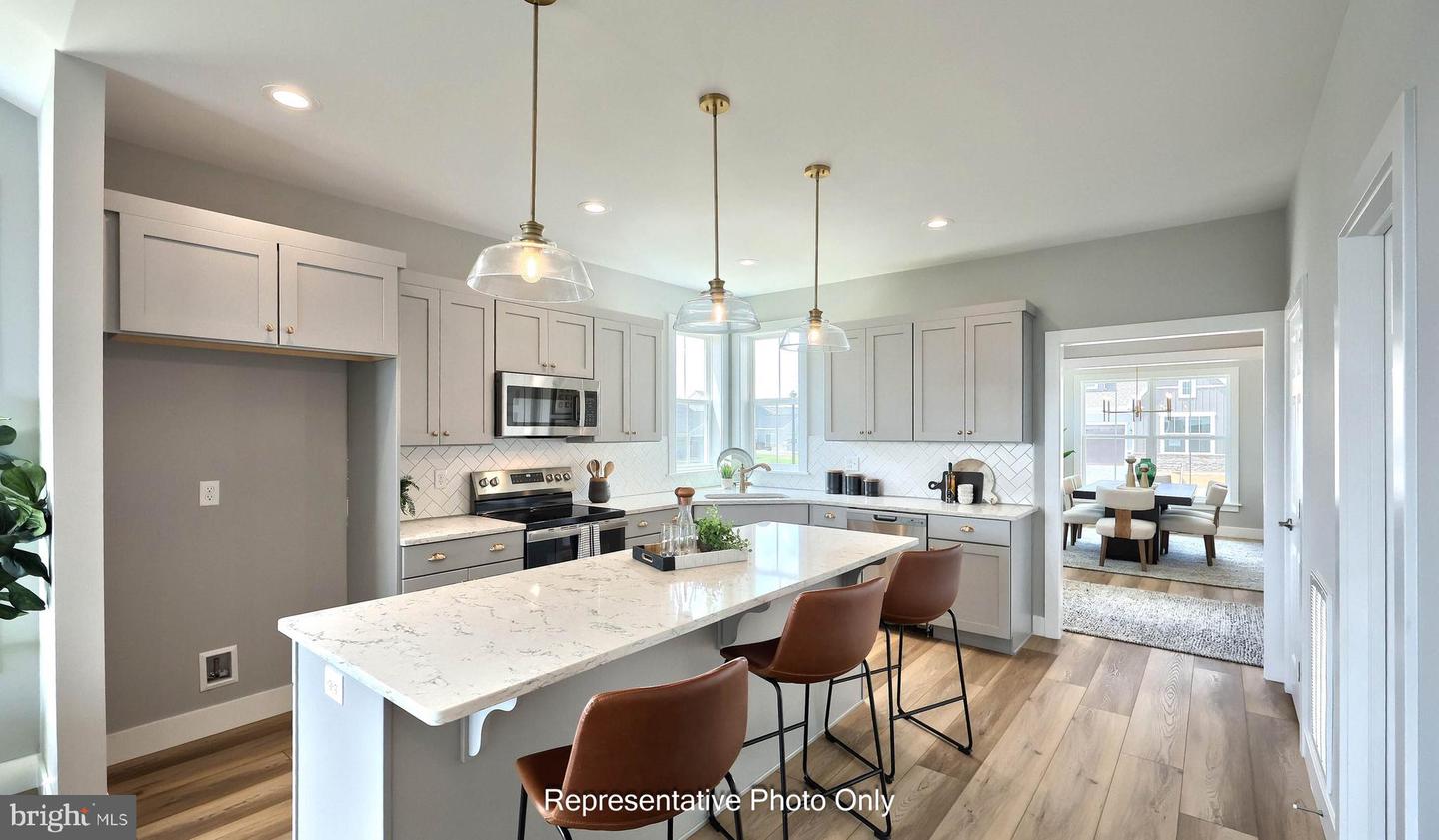 524 Stone Gate Blvd Property Photo 6
