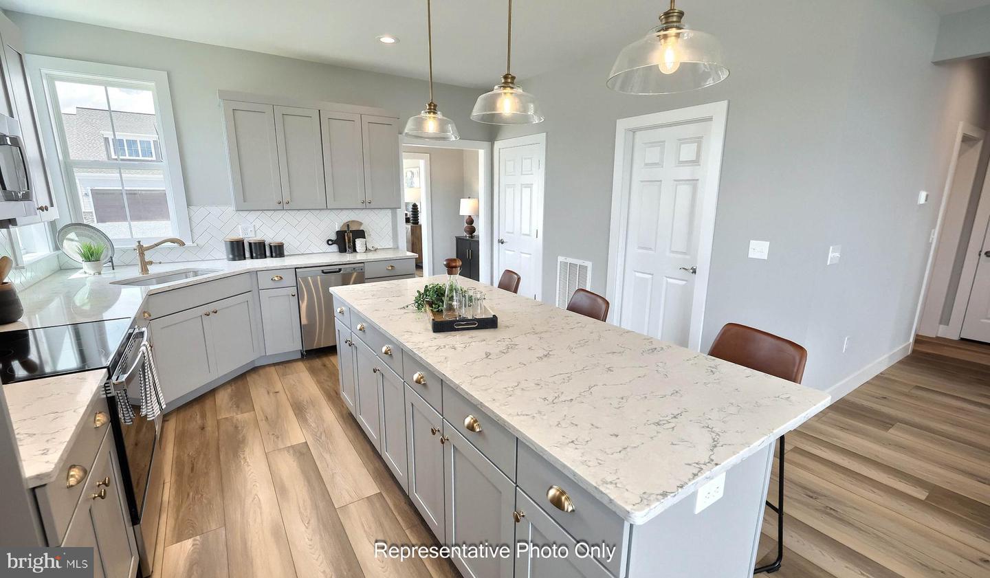 524 Stone Gate Blvd Property Photo 7