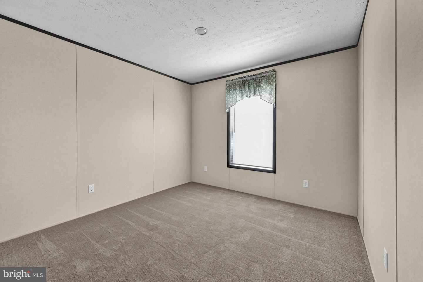 2110 Scull St Property Photo 19